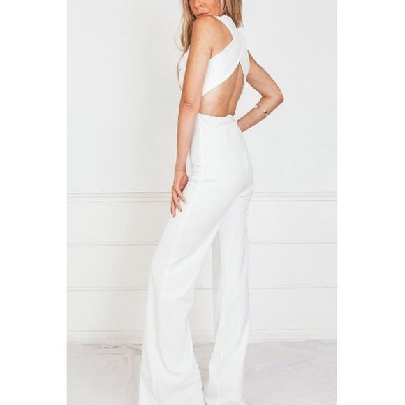 Alythea Pleated Front Open Crisscross Back Wide Leg Jumpsuit White Womens Size M - Picture 1 of 8